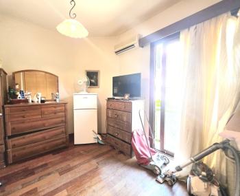 KKTC Girne Merkezde Havuzlu Site İçerisinde Satılık Geniş 3+1 Daire