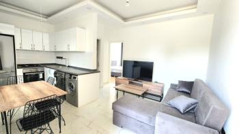 KKTC Girne Karaoğlanoğlu'ndan Site İçerisinde Denize 100 Metre Satılık 1+1 Eşyalı Penthouse