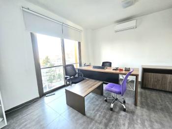 KKTC Girne Merkezde Ana Cadde Üzeri Tabela Değeri Yüksek Satılık 2+1 Dubleks Ofis