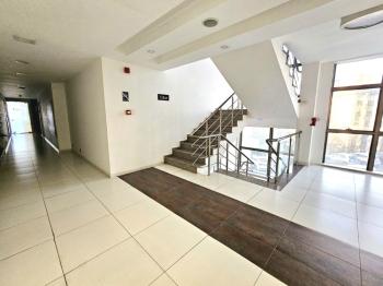 KKTC Girne Merkezde Ana Cadde Üzeri Tabela Değeri Yüksek Satılık 2+1 Dubleks Ofis