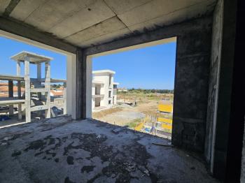 KKTC Girne Lapta'da Takas İmkanlı Denize Yürüyüş Mesafesinde Satılık 3+1 Villa