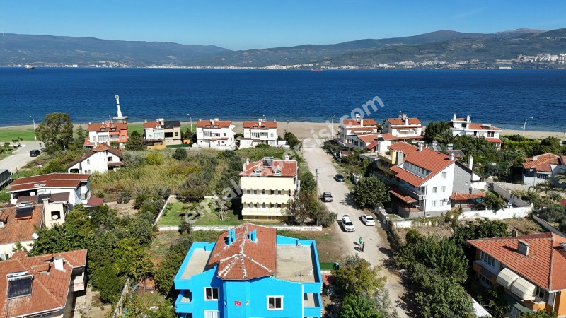 BURSA GEMLİK HİSAR TAPULU, PLAJA SADECE 80 METRE, 2 KAT VİLLA İMARLI SATILIK 505 M2 ARSA