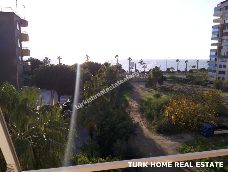 3+1  satılık  daire Denize Sıfır sitede  