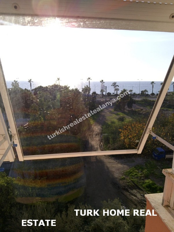 3+1  satılık  daire Denize Sıfır sitede  