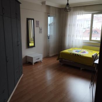 ÇARŞI MERKEZİNE VE ÇARDAKLI ÇEŞME DURAĞINA YAKIN 3+1 KİRALIK DAİRE 