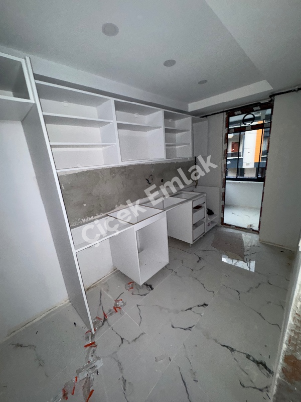 Akşemsettin'de 1+1 Arakat Sıfır Satılık Daire