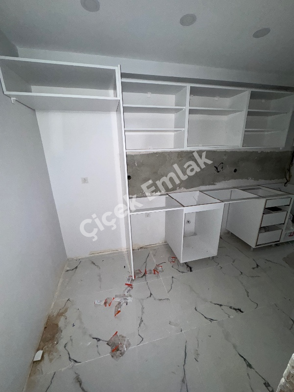 Akşemsettin'de 1+1 Arakat Sıfır Satılık Daire