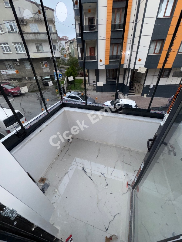 Akşemsettin'de 1+1 Arakat Sıfır Satılık Daire