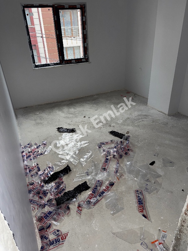 Akşemsettin'de Metro'ya Yakın 2+1 Arakat Sıfır Satılık Daire