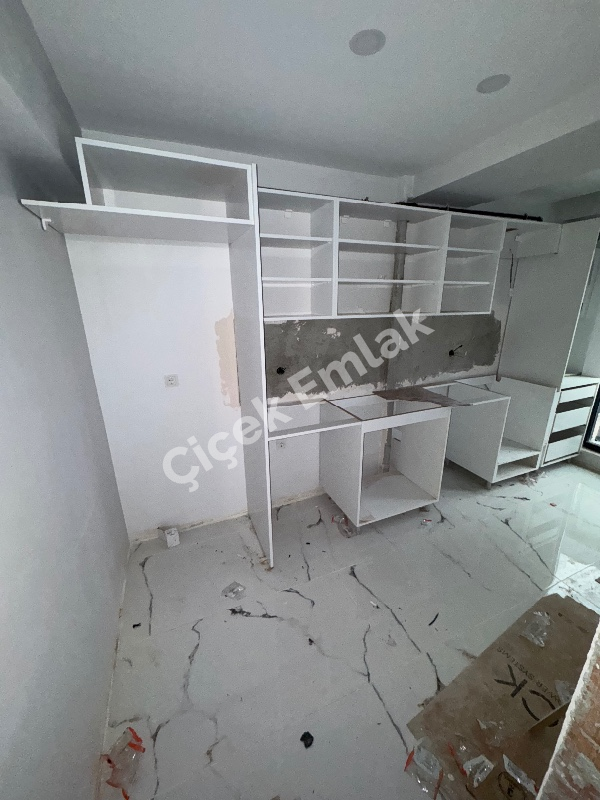 Akşemsettin'de Metro'ya Yakın 2+1 Arakat Sıfır Satılık Daire