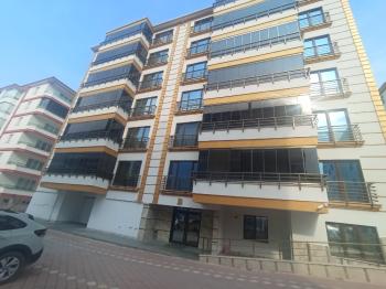 Güvenay - Çorum Buhara 5. Caddesi Arkası Altın park Sitesi 4+1 Kiralık Daire 