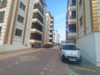 Güvenay - Çorum Buhara 5. Caddesi Arkası Altın park Sitesi 4+1 Kiralık Daire 