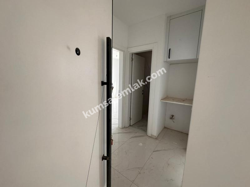 MAĞUSA MERKEZDE YENİ SIFIR SATILIK DAİRE