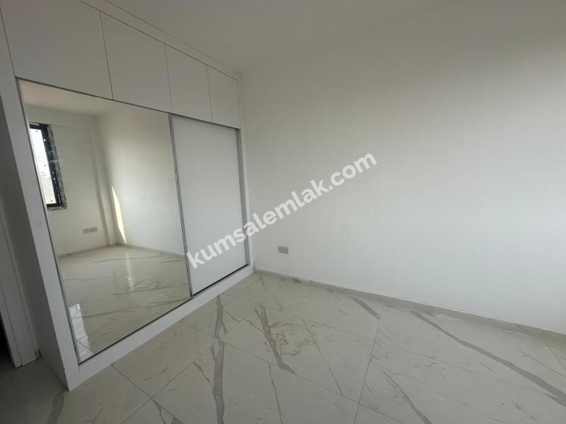 MAĞUSA MERKEZDE YENİ SIFIR SATILIK DAİRE