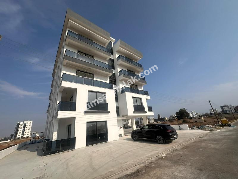 MAĞUSA MERKEZDE YENİ SIFIR SATILIK DAİRE