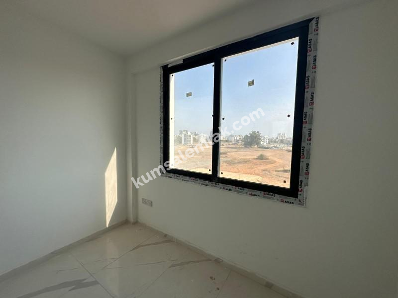 MAĞUSA MERKEZDE YENİ SIFIR SATILIK DAİRE