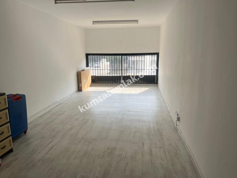 YENİŞEHİR'DE DEVREN KİRALIK İŞ YERİ