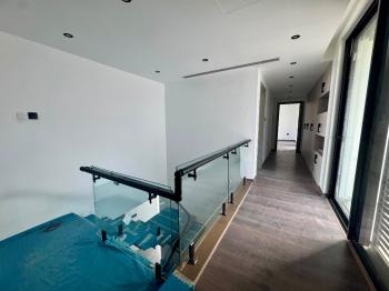 Kıbrıs Girne Ozanköy de Deniz Manzaralı  Luks 4+1 Villalar