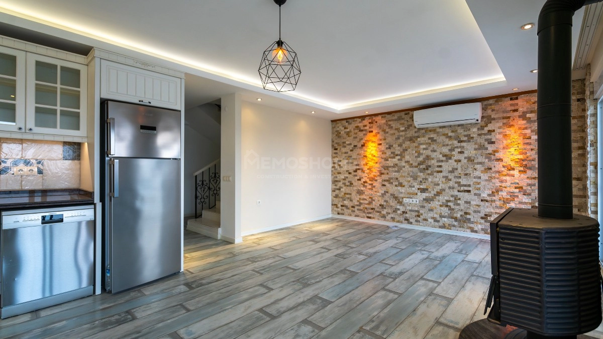 Crystal Garden Cikcilli