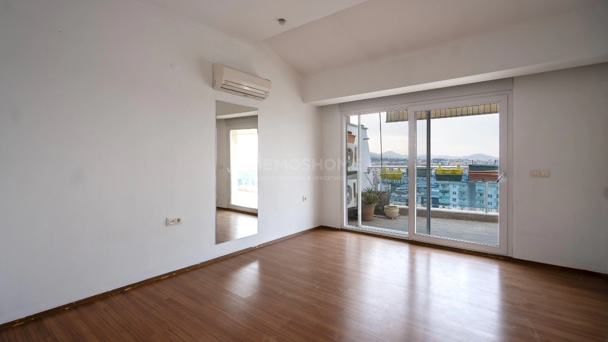 Crystal Garden Cikcilli