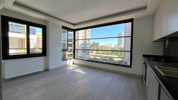 Elmas’tan 50.Yıl’da Yatay Mimari Lüks Concept Sıfır 2+1