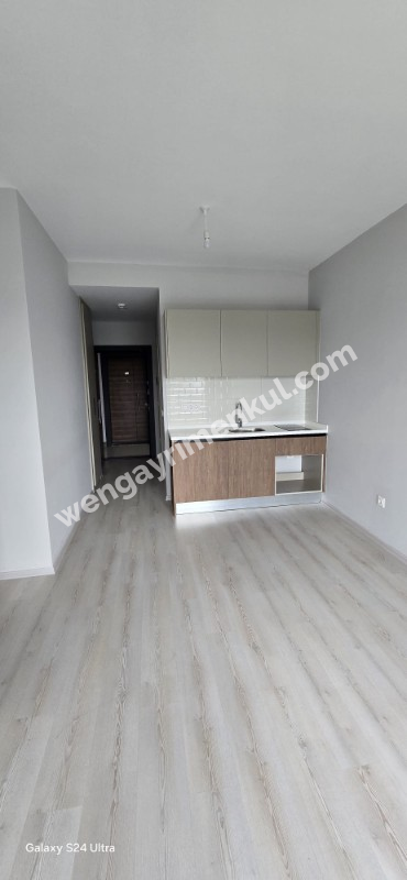 LAMER DRAGOS'TA TAŞINMAYA HAZIR 1+0 KİRALIK STÜDYO DAİRE