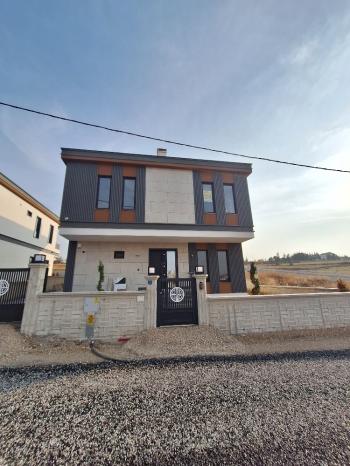 GÜVENAY - ÇORUM BUHARA SLİMKENT MEVKİ SATILIK 5+1 LÜKS VİLLA