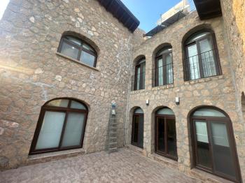 GÖNYELİ AŞIKLAR TEPESİNDE TEK MÜSTAKİL TAŞ EV