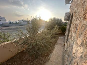 GÖNYELİ AŞIKLAR TEPESİNDE TEK MÜSTAKİL TAŞ EV