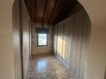 GÖNYELİ AŞIKLAR TEPESİNDE TEK MÜSTAKİL TAŞ EV