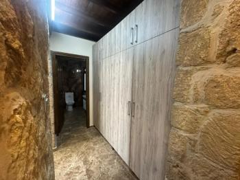 GÖNYELİ AŞIKLAR TEPESİNDE TEK MÜSTAKİL 4+1 TAŞ EV