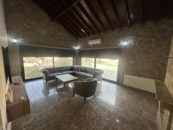 GÖNYELİ AŞIKLAR TEPESİNDE TEK MÜSTAKİL 4+1 TAŞ EV