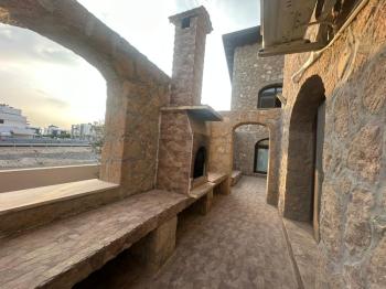 GÖNYELİ AŞIKLAR TEPESİNDE TEK MÜSTAKİL 4+1 TAŞ EV