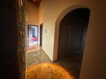 GÖNYELİ AŞIKLAR TEPESİNDE TEK MÜSTAKİL 4+1 TAŞ EV