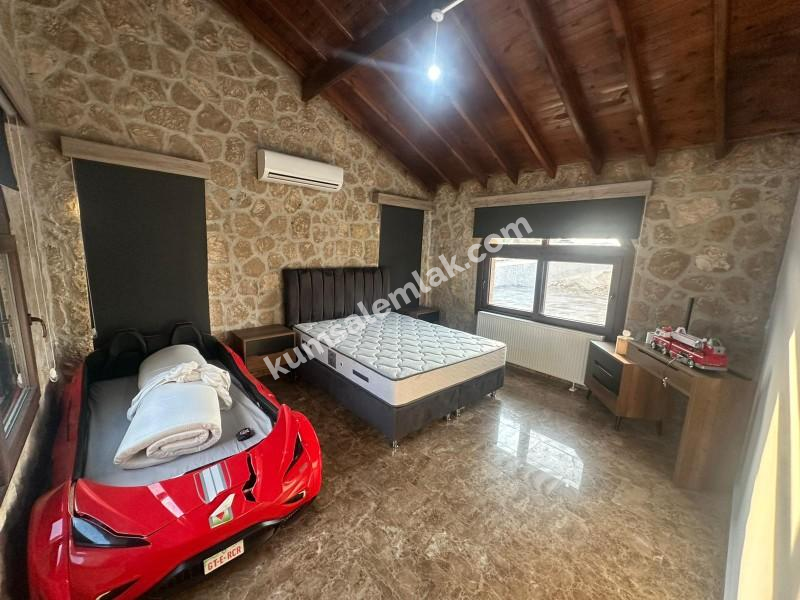 GÖNYELİ AŞIKLAR TEPESİNDE TEK MÜSTAKİL TAŞ EV