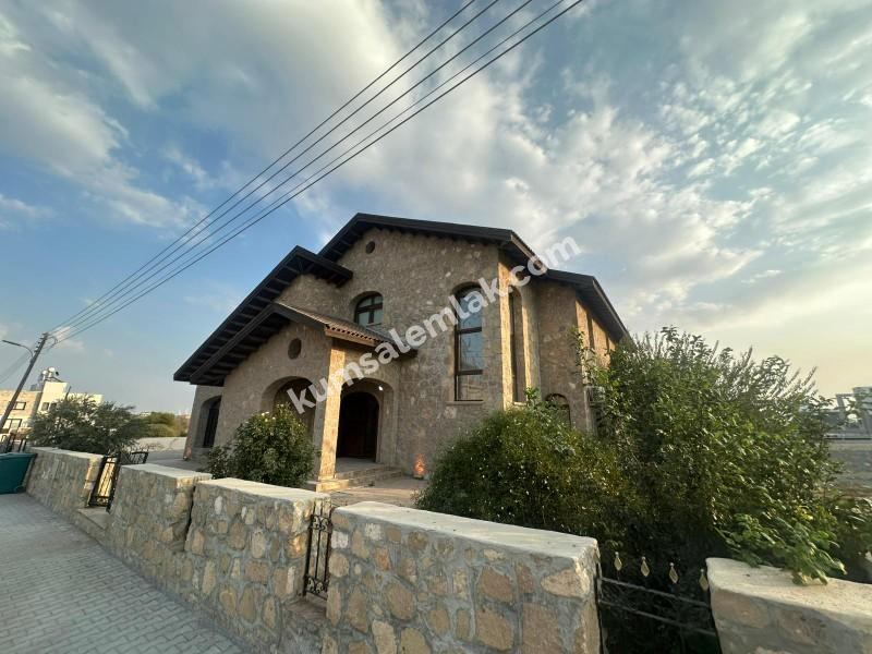 GÖNYELİ AŞIKLAR TEPESİNDE TEK MÜSTAKİL TAŞ EV