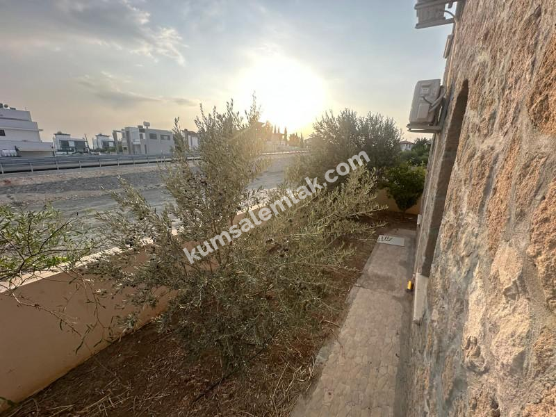 GÖNYELİ AŞIKLAR TEPESİNDE TEK MÜSTAKİL TAŞ EV