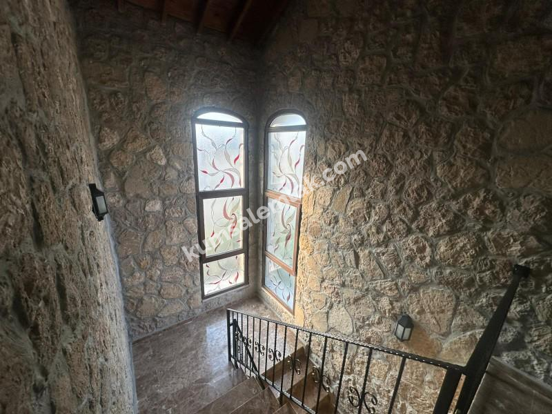 GÖNYELİ AŞIKLAR TEPESİNDE TEK MÜSTAKİL TAŞ EV