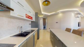 KKTC Girne Merkezde Site İçerisinde Özel Teras Yüzme Havuzlu Kiralık 4+1 Tripleks Penthouse