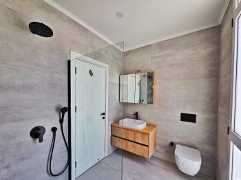 Kıbrıs Girne Karmi Bölgesinde Ful Deniz Manzaralı Ultra Lüks 5+1 Satılık Villalar