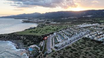 Kıbrıs Girne Esentepe Bölgesinde Full Deniz Manzaralı Satılık 4+1 Lüx Villa