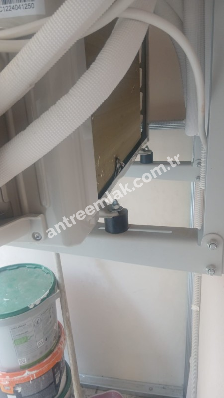 Antre Emlak'tan Satılık Bahçelievler'de Metroya Yakın Doğalgazlı 1+1 Giriş Kat Daire