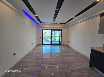 KUŞADASINDA DOGALĞAZLI HAVUZLU SATILIK 2+1DAİRE