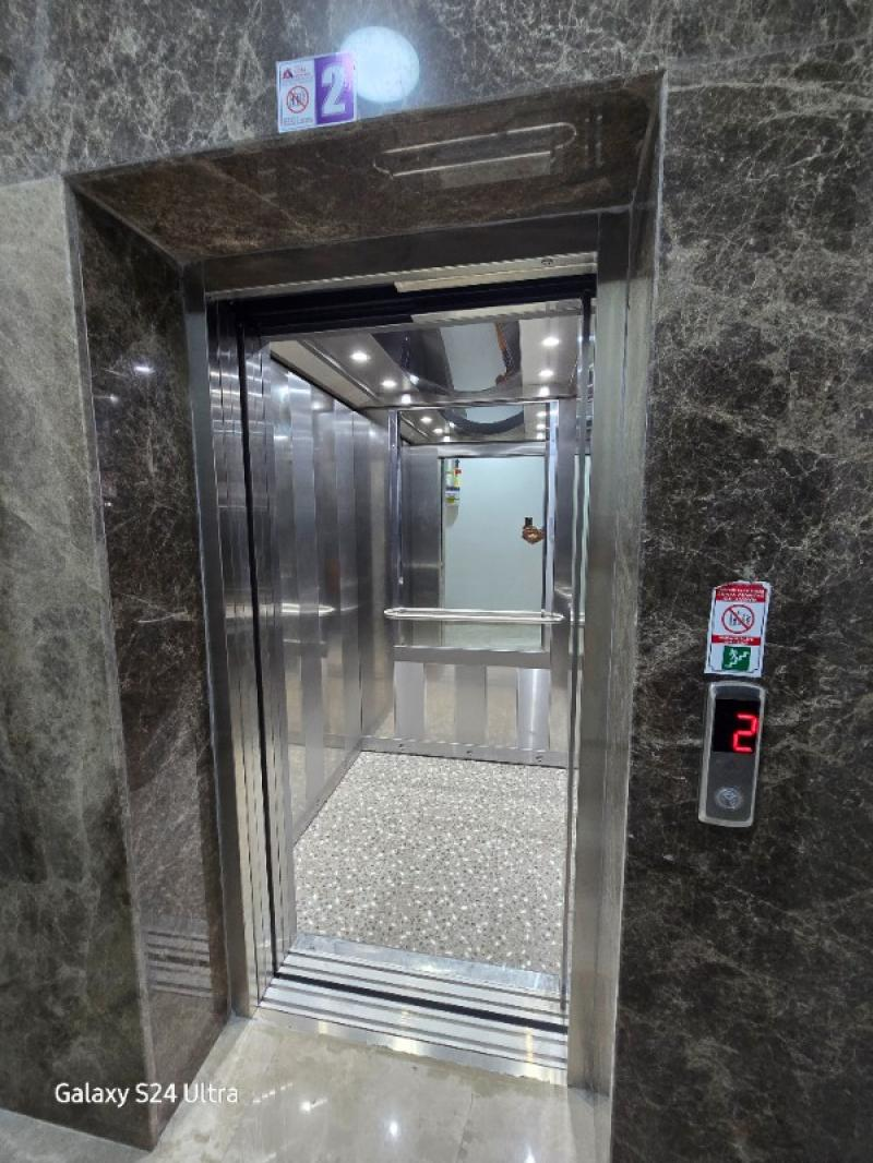 KUŞADASINDA DOGALĞAZLI HAVUZLU SATILIK 2+1DAİRE