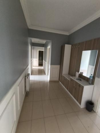 Güvenlikli Sitede Kiralık 4+1 Daire