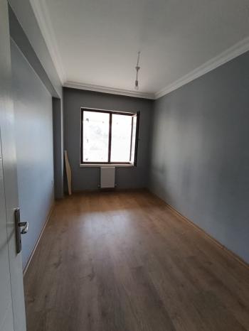 Güvenlikli Sitede Kiralık 4+1 Daire