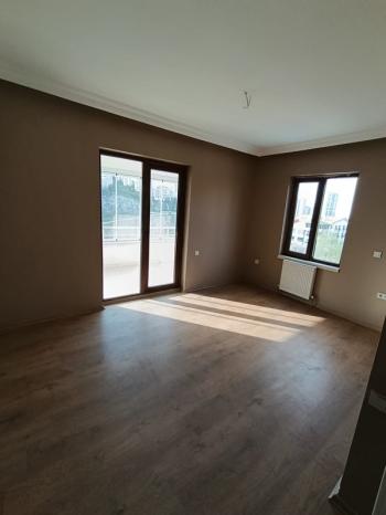 Güvenlikli Sitede Kiralık 4+1 Daire