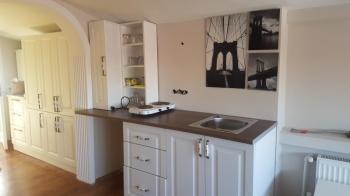 TEVFİK TURA APT 1+0 50 m2 EŞYALI KİRALIK ÇATI KATI DAİRE