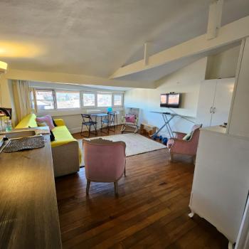 TEVFİK TURA APT 1+0 50 m2 EŞYALI KİRALIK ÇATI KATI DAİRE