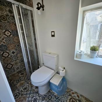 TEVFİK TURA APT 1+0 50 m2 EŞYALI KİRALIK ÇATI KATI DAİRE